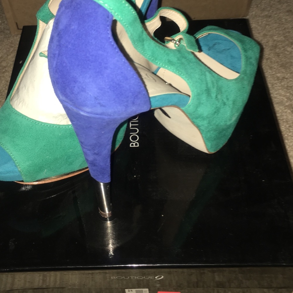 Size 9 BOUTIQUE 9 Nickeya Platform heel
